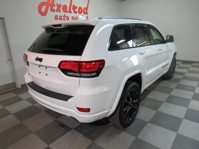 2019 Jeep Grand Cherokee Altitude Edition  4WD in Cleveland
